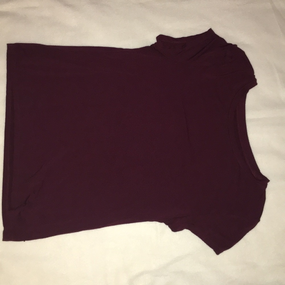 Woman’s American eagle T-shirt